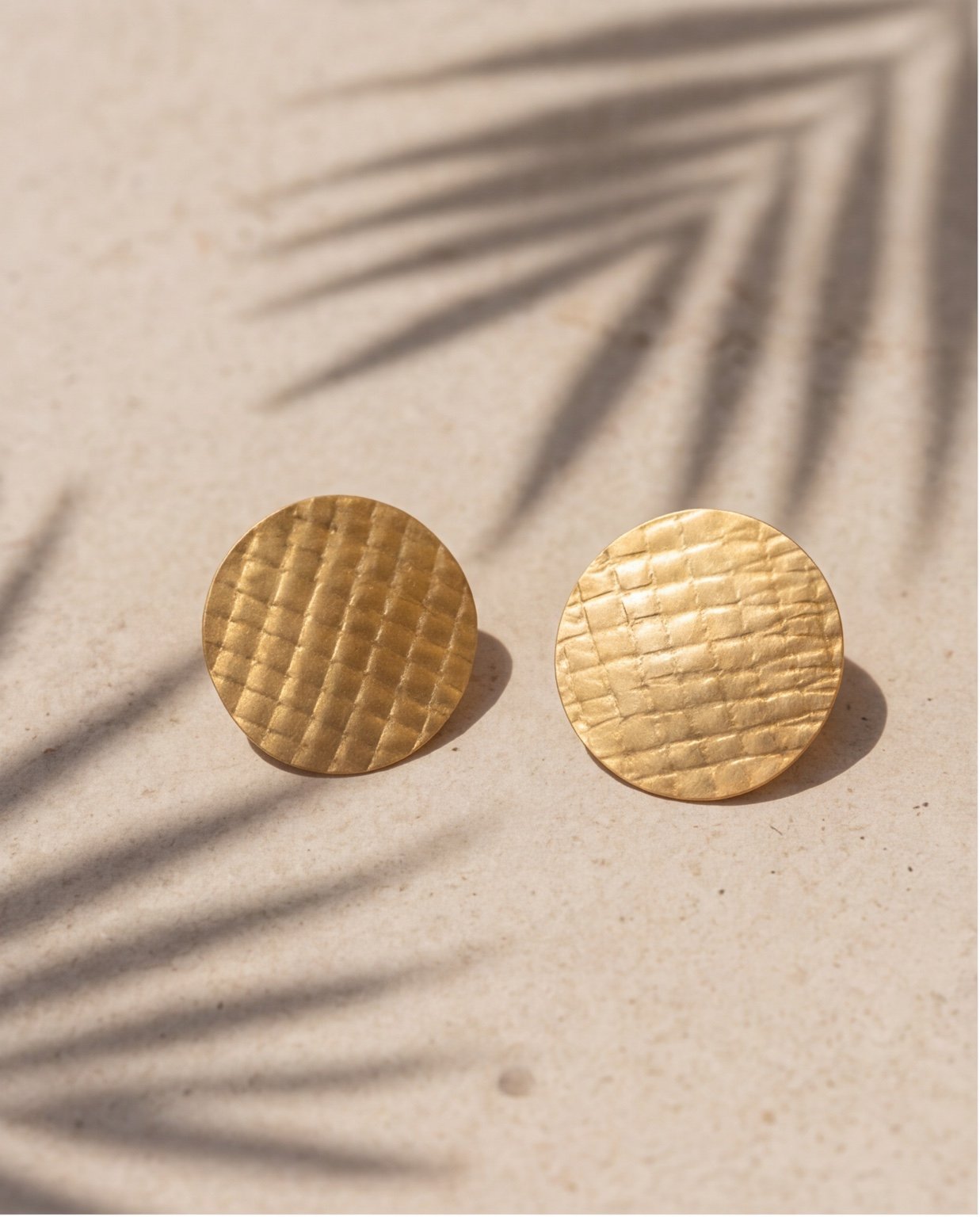 Aurelia earrings - Σκουλαρίκια με επιχρύσωση και ανάγλυφη επιφάνεια - Image 4