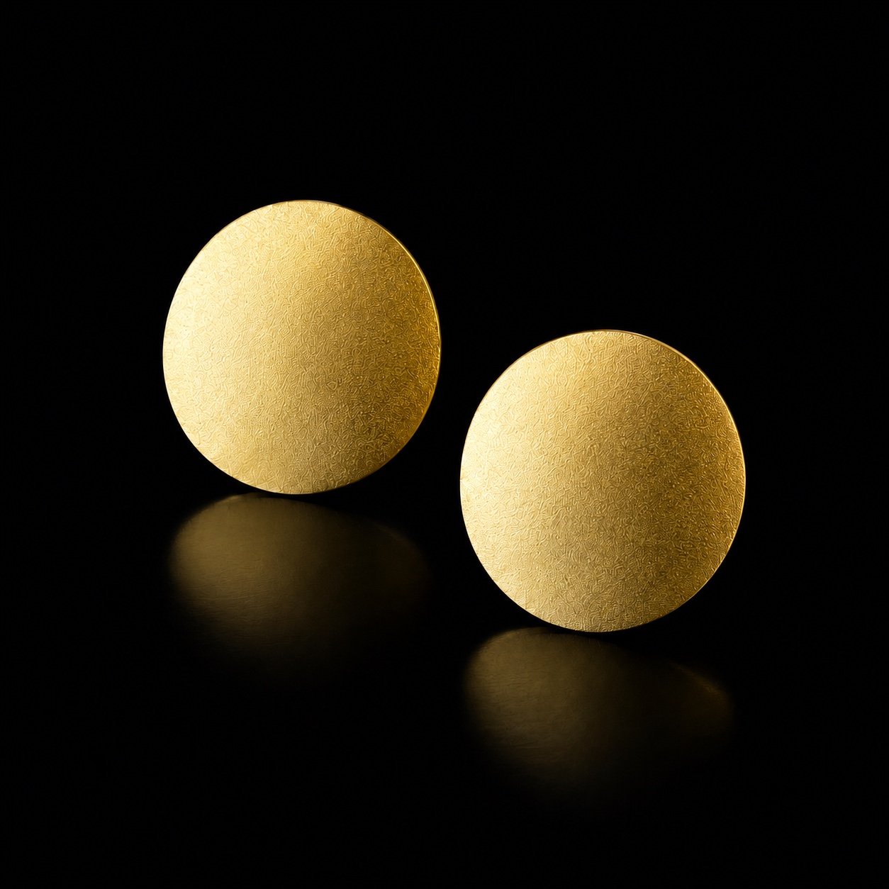 Sunlight Earrings - Σκουλαρίκια σε κυκλικό σχήμα με επιχρύσωση