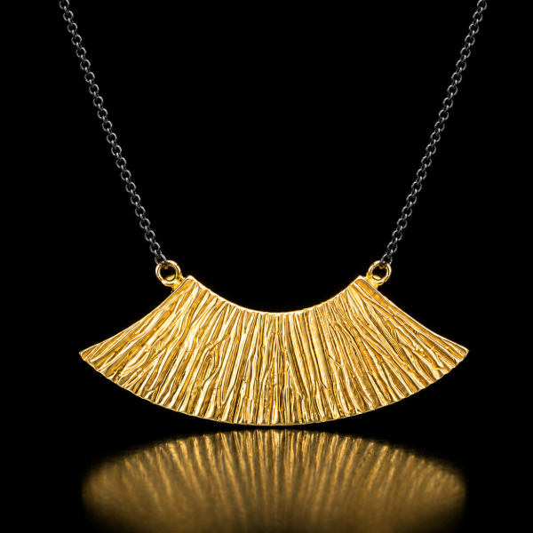 Helia Necklace – Μενταγιόν Από Ασήμι 925 Με Επιχρύσωση